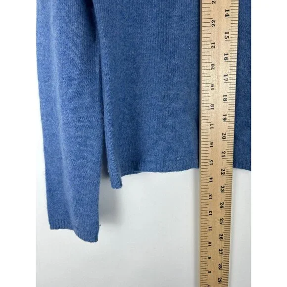 Adrienne Vittadini Womens 100% 2 Ply Cashmere Sweater Blue V-Neck Long Sleeve M - Picture 6 of 10